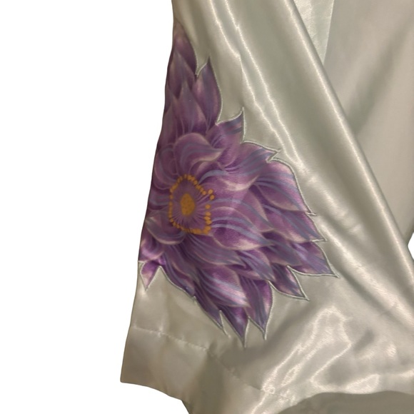 Natori Satin Floral Light Blue Robe - Picture 8 of 10